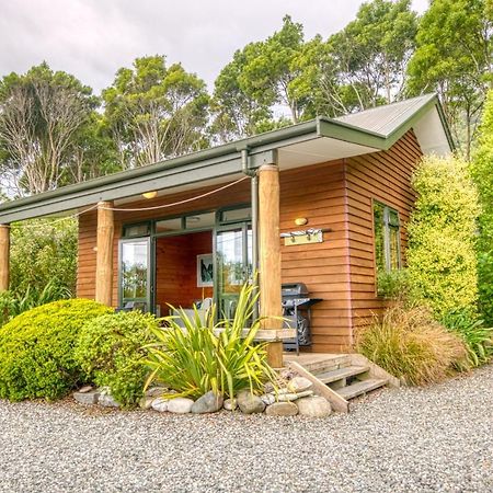 Paparoa Beach Hideaway With Hot Tub Barrytown Εξωτερικό φωτογραφία