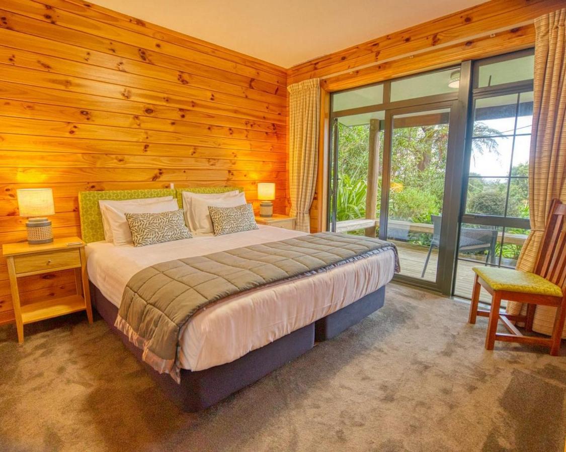 Paparoa Beach Hideaway With Hot Tub Barrytown Εξωτερικό φωτογραφία